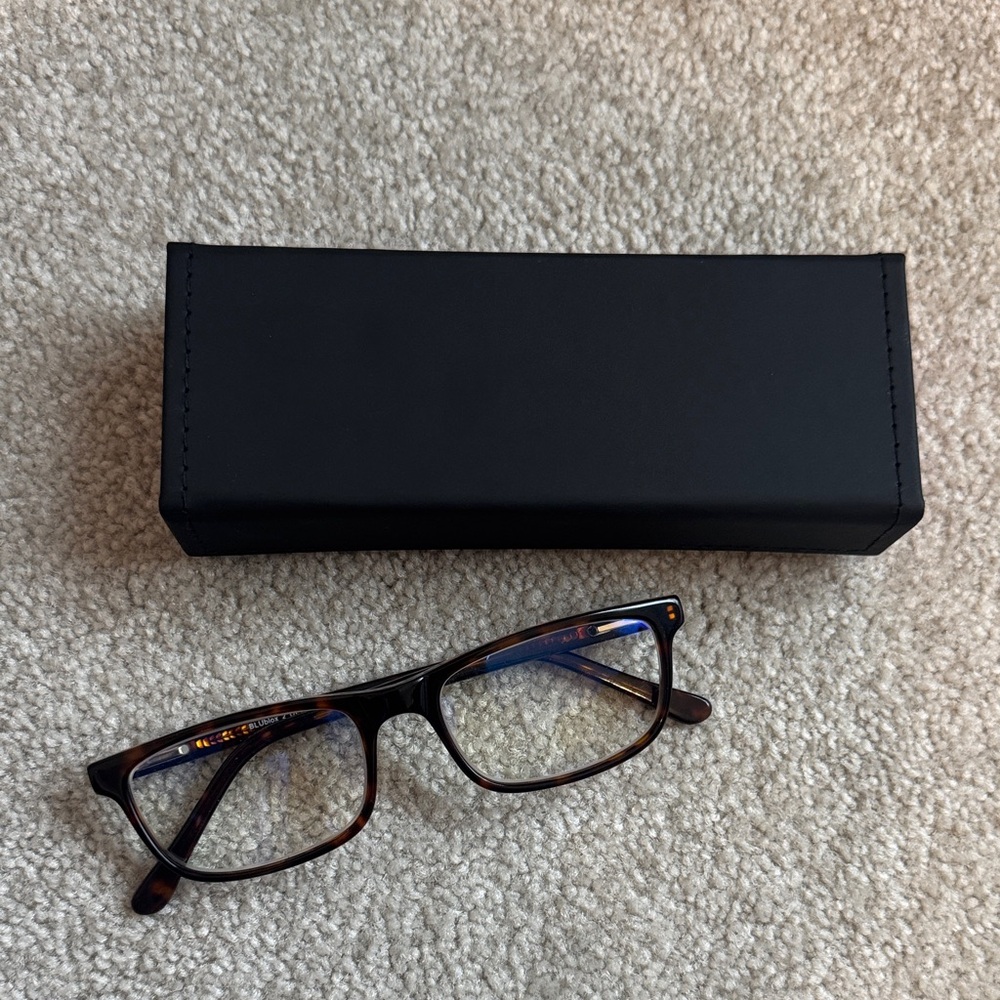 Bon Charge Black and Brown Blue lLght Glasses with Case